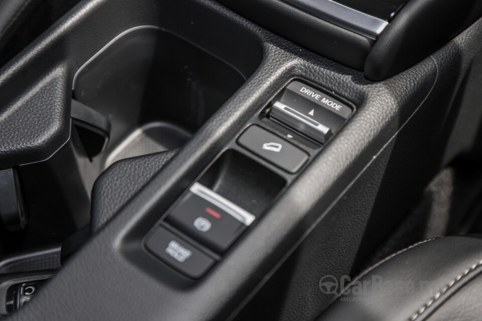 Honda HR-V RV (2022) Interior