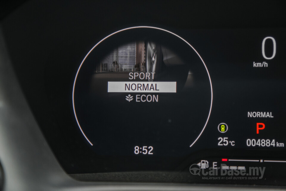 Honda HR-V RV (2022) Interior
