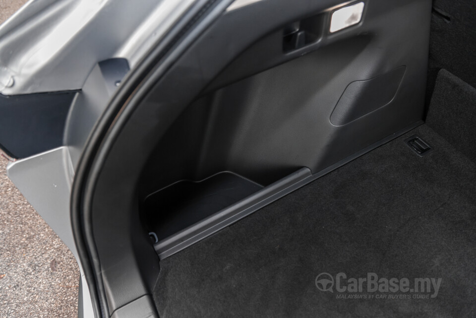 Honda HR-V RV (2022) Interior