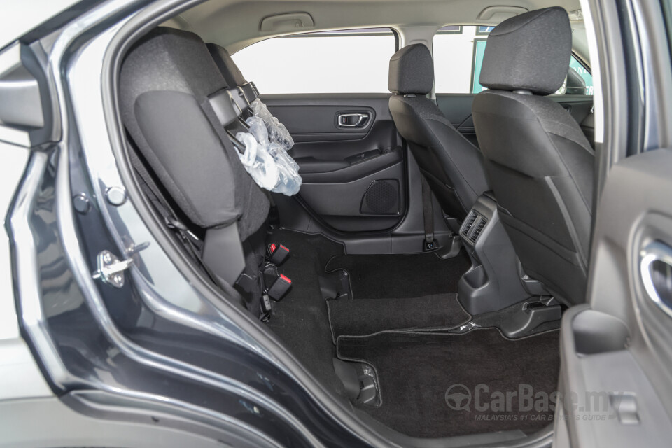Honda HR-V RV (2022) Interior