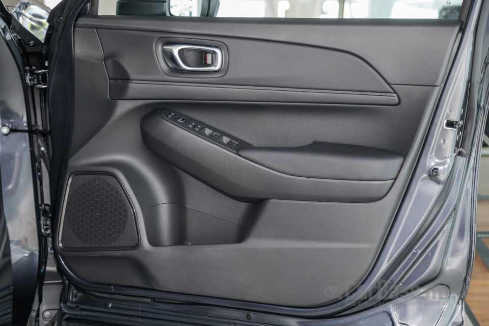 Honda HR-V RV (2022) Interior