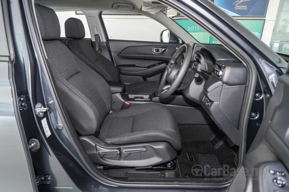 Honda HR-V RV (2022) Interior