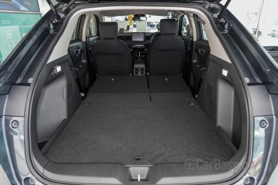 Honda HR-V RV (2022) Interior