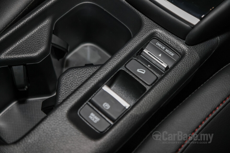 Honda HR-V RV (2022) Interior