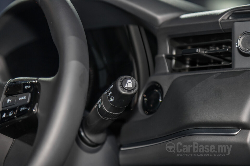 Honda HR-V RV (2022) Interior