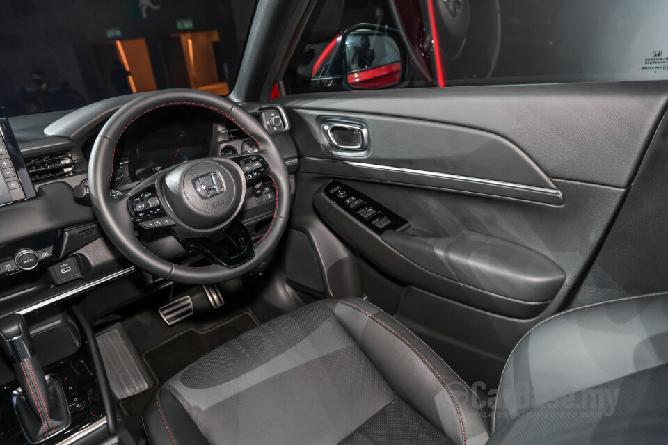 Honda HR-V RV (2022) Interior