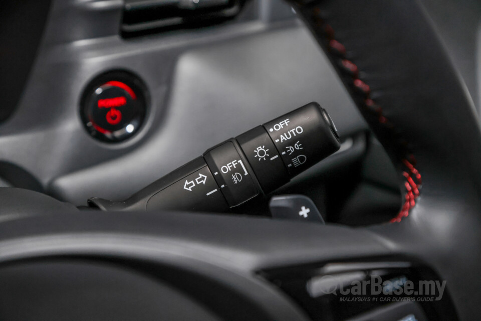 Honda HR-V RV (2022) Interior