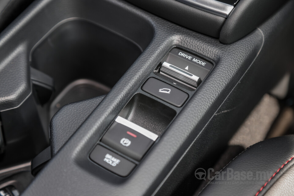Honda HR-V RV (2022) Interior