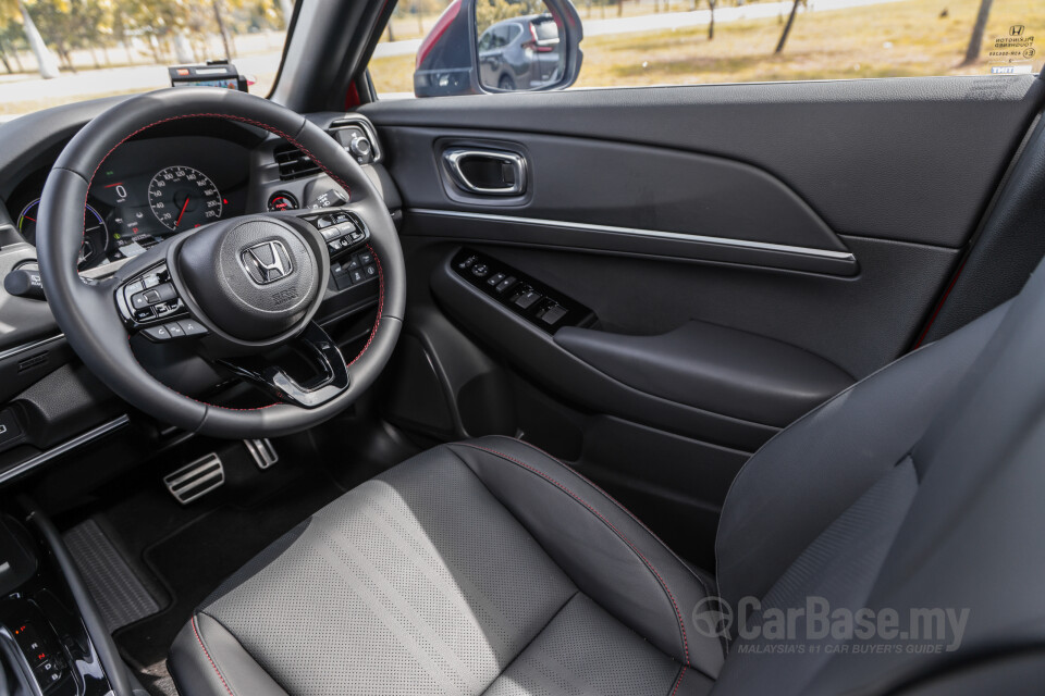 Honda HR-V RV (2022) Interior