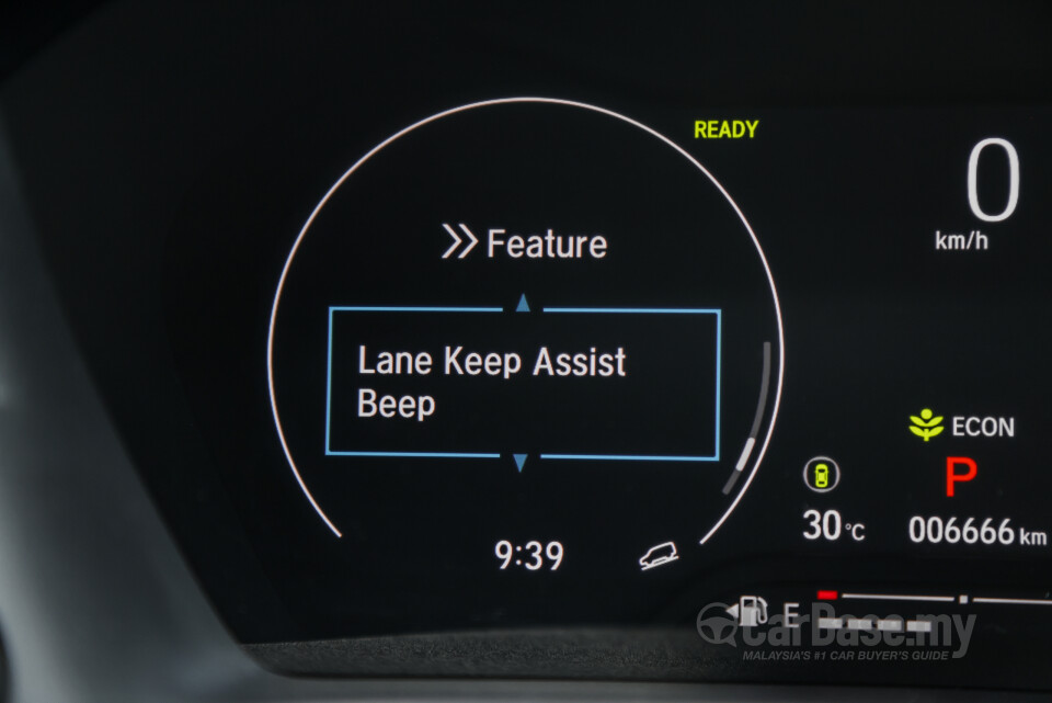 Honda HR-V RV (2022) Interior