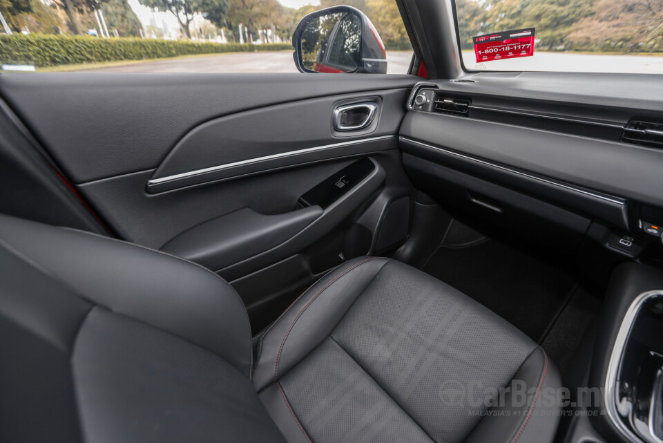 Honda HR-V RV (2022) Interior