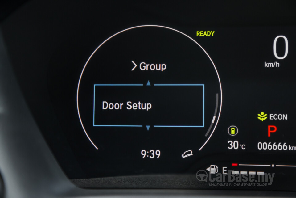Honda HR-V RV (2022) Interior
