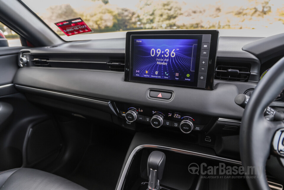 Honda HR-V RV (2022) Interior