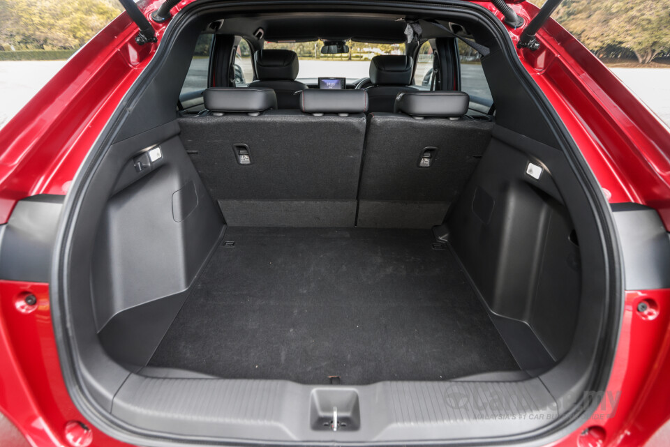 Honda HR-V RV (2022) Interior