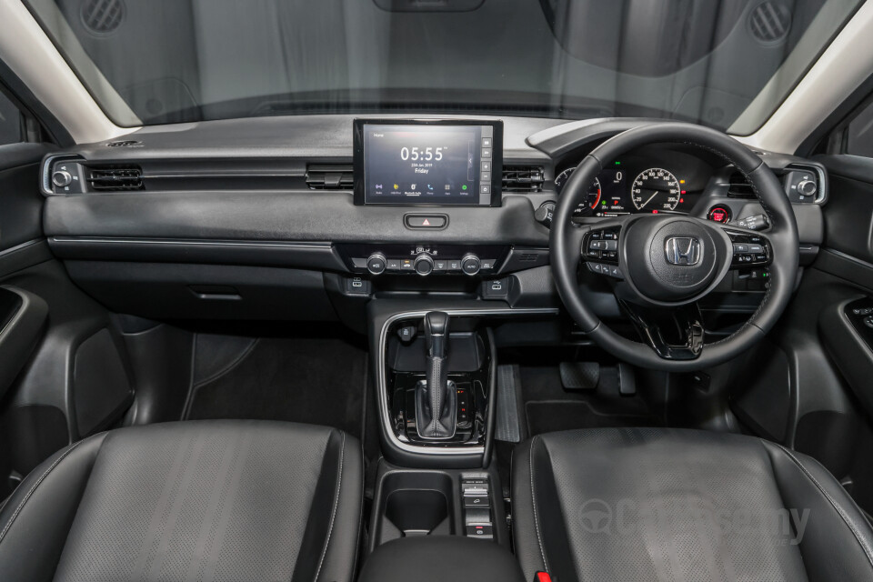 Honda HR-V RV (2022) Interior