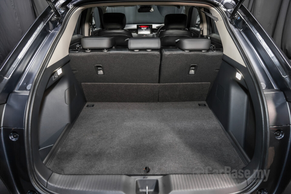 Honda HR-V RV (2022) Interior