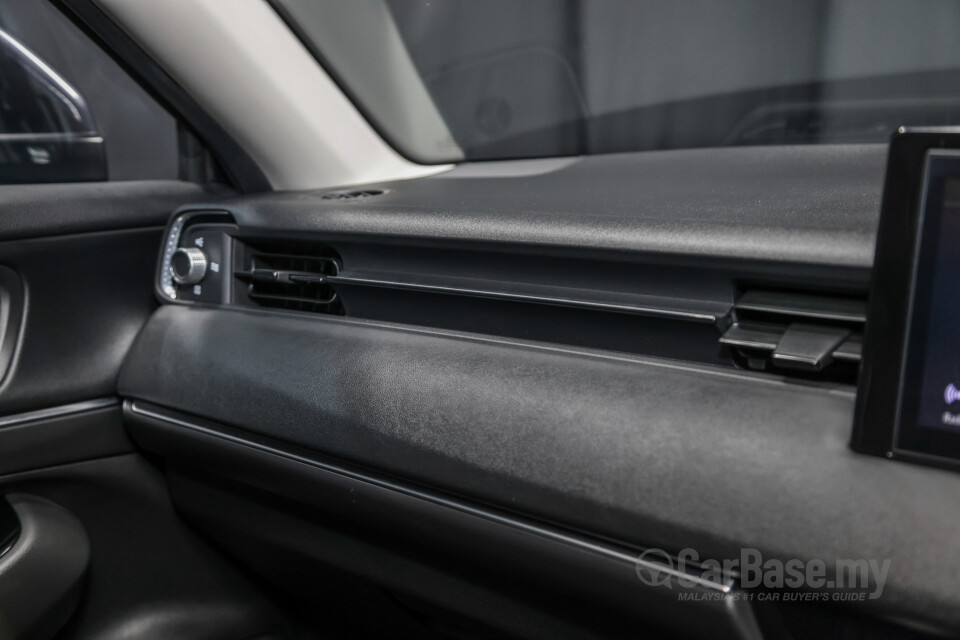 Honda HR-V RV (2022) Interior
