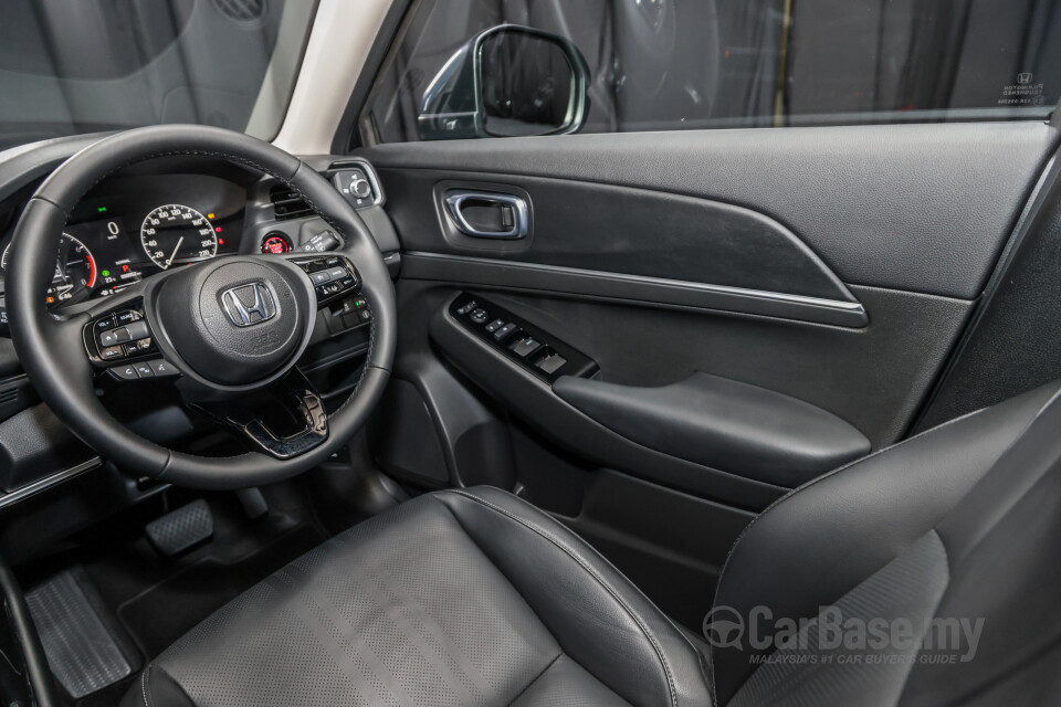 Honda HR-V RV (2022) Interior