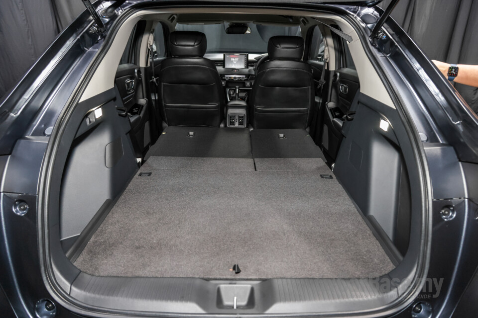 Honda HR-V RV (2022) Interior
