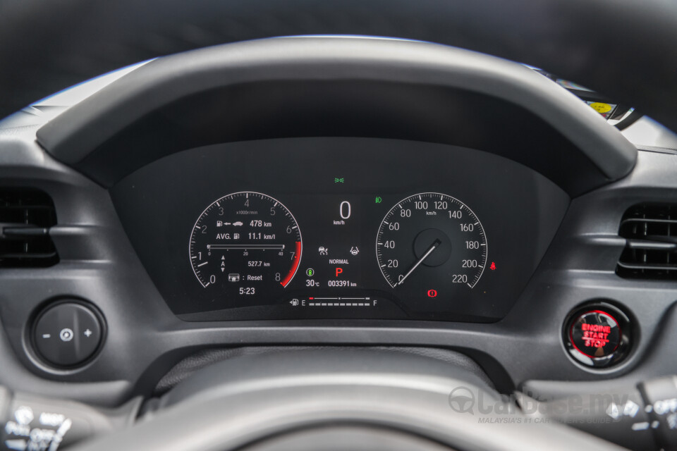 Honda HR-V RV (2022) Interior