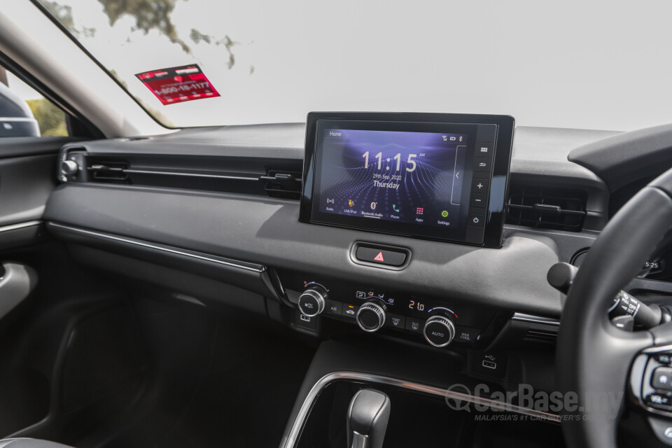 Honda HR-V RV (2022) Interior