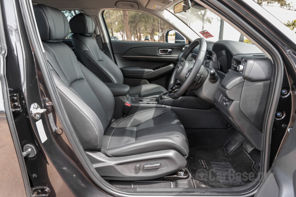 Honda HR-V RV (2022) Interior