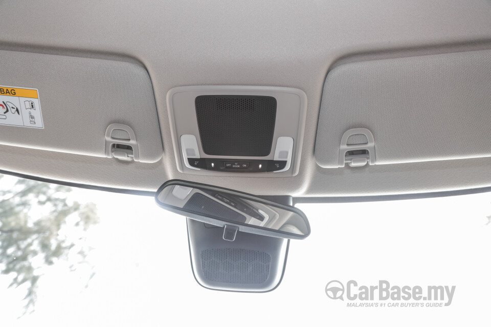 Honda HR-V RV (2022) Interior