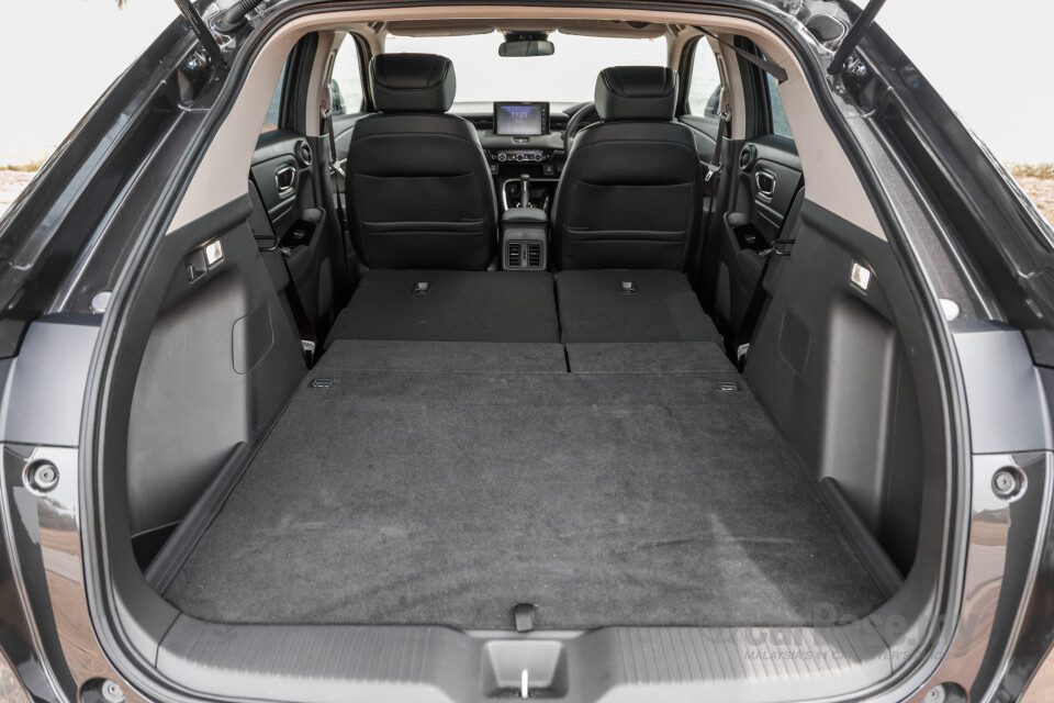 Honda HR-V RV (2022) Interior