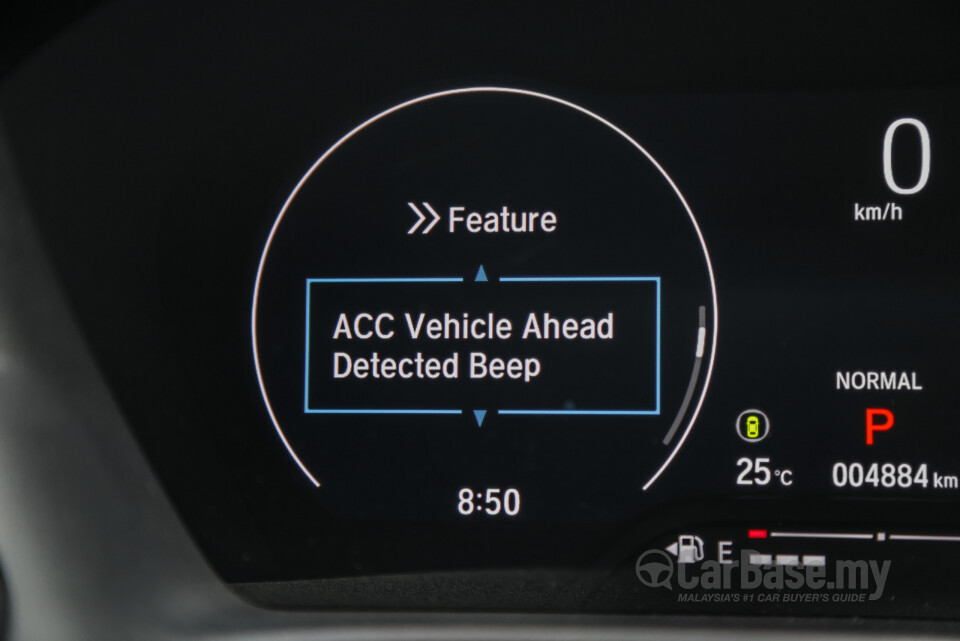 Honda HR-V RV (2022) Interior