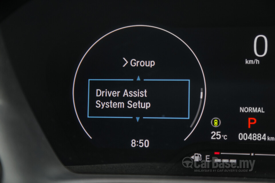 Honda HR-V RV (2022) Interior