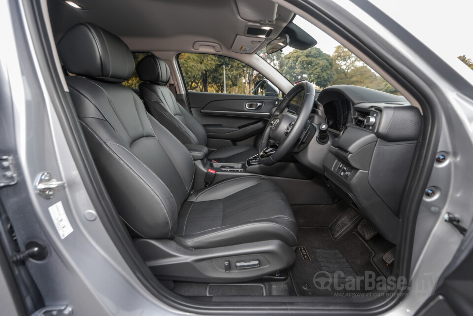 Honda HR-V RV (2022) Interior