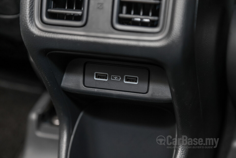 Honda HR-V RV (2022) Interior