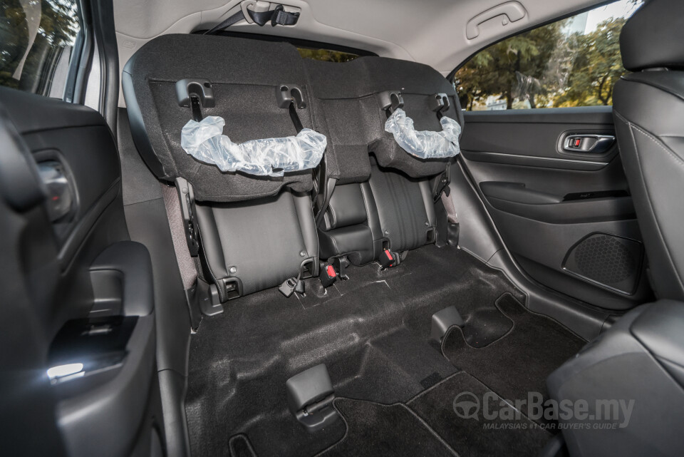Honda HR-V RV (2022) Interior