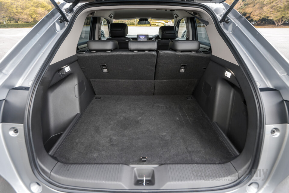Honda HR-V RV (2022) Interior