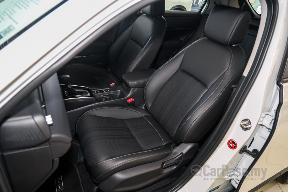 Honda HR-V RV Facelift (2025) Interior
