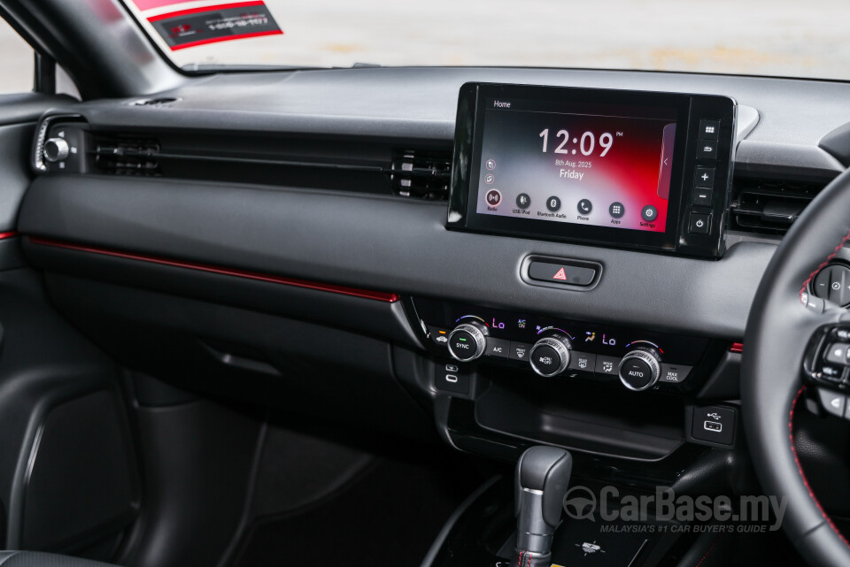 Honda HR-V RV Facelift (2025) Interior