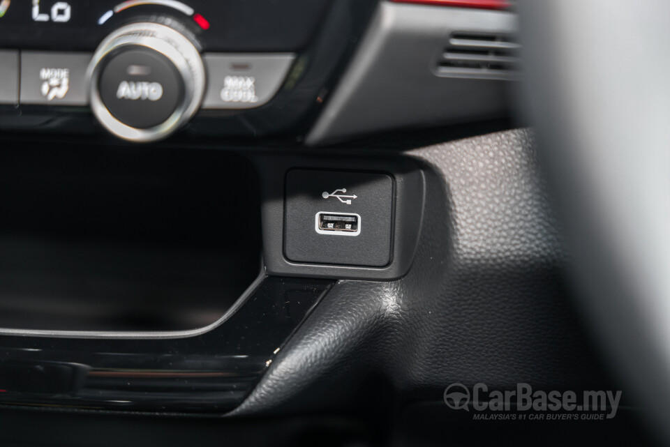 Honda HR-V RV Facelift (2025) Interior