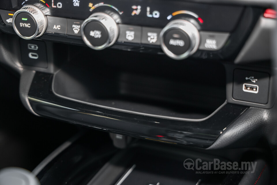 Honda HR-V RV Facelift (2025) Interior