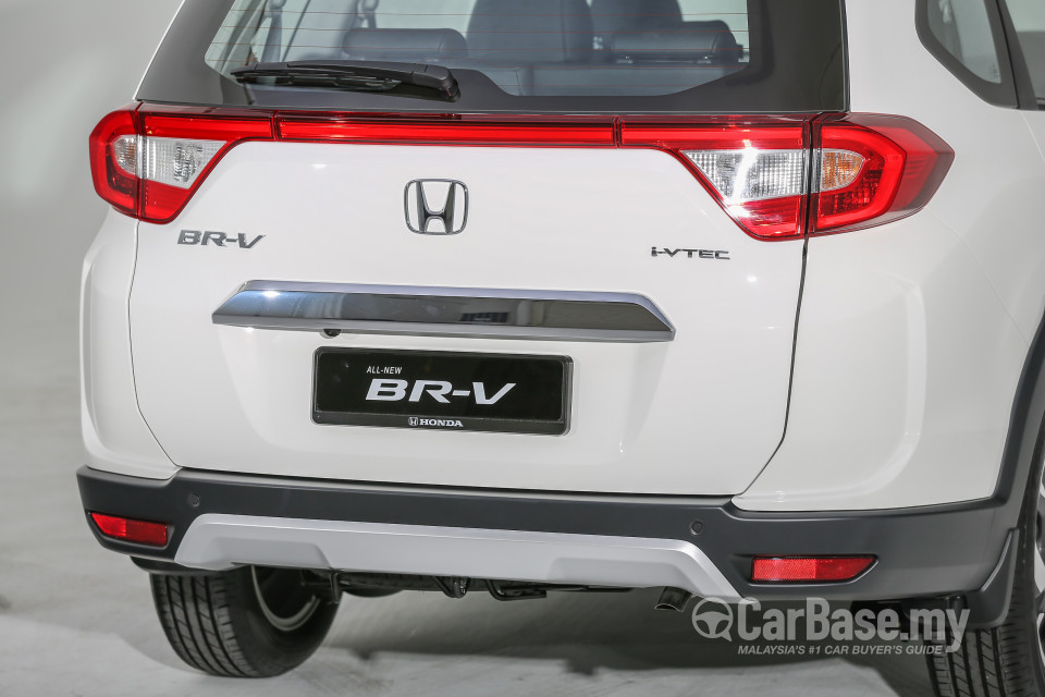 Honda BR-V 2SJ (2017) Exterior