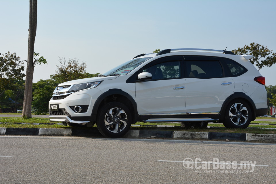 Honda BR-V 2SJ (2017) Exterior