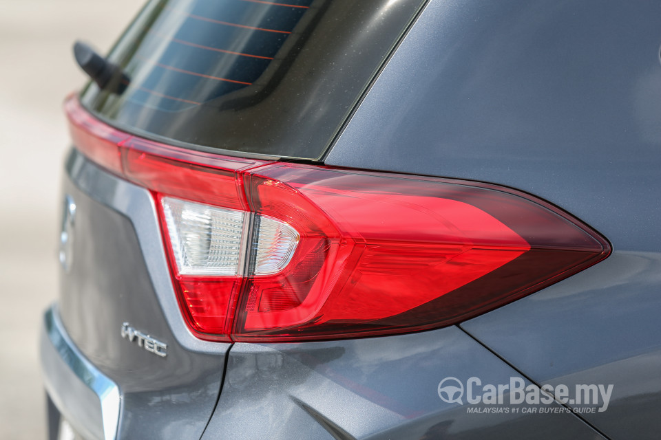 Honda BR-V 2SJ (2017) Exterior