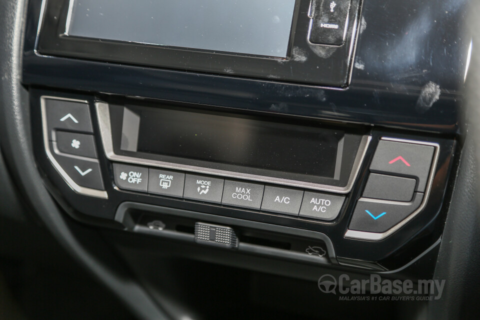 Honda Jazz GK Facelift (2017) Interior