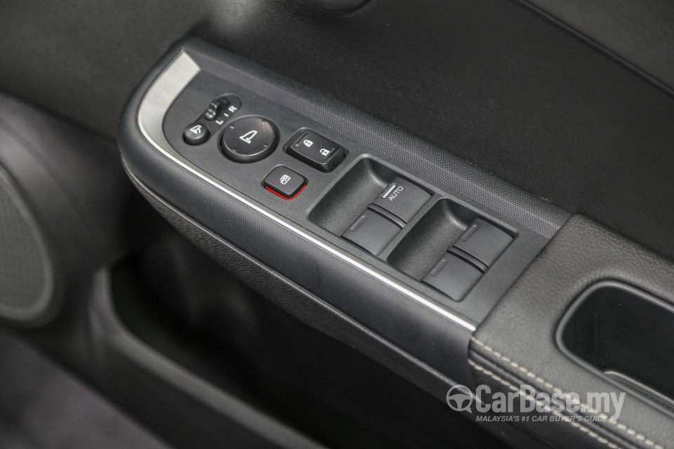 Honda BR-V 2SJ (2017) Interior