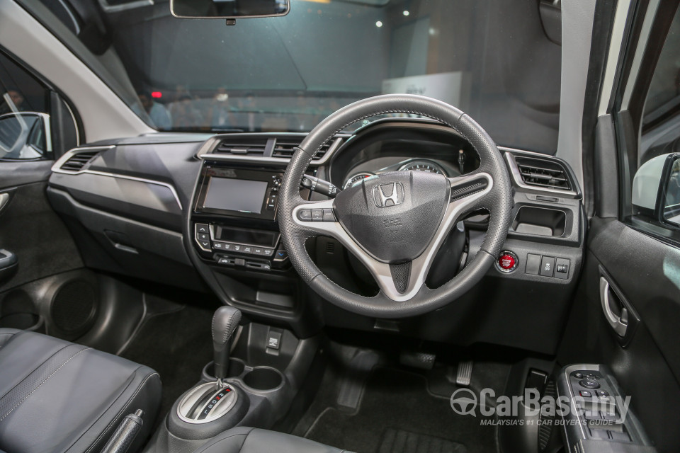 Honda BR-V 2SJ (2017) Interior