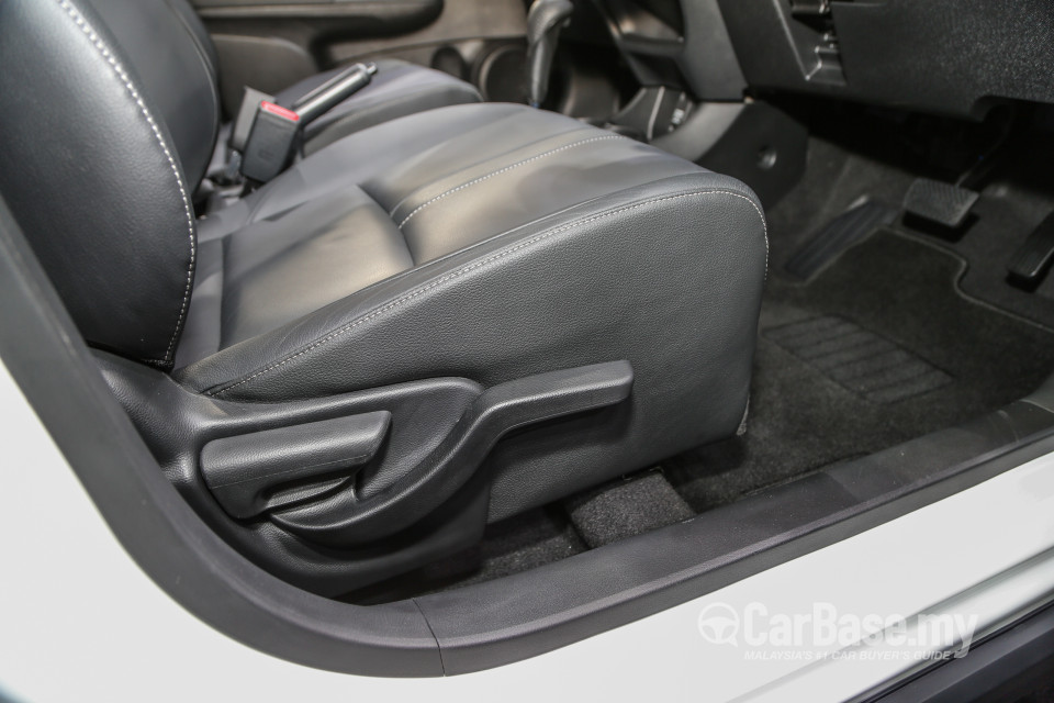 Honda BR-V 2SJ (2017) Interior