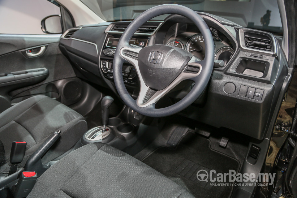 Honda BR-V 2SJ (2017) Interior