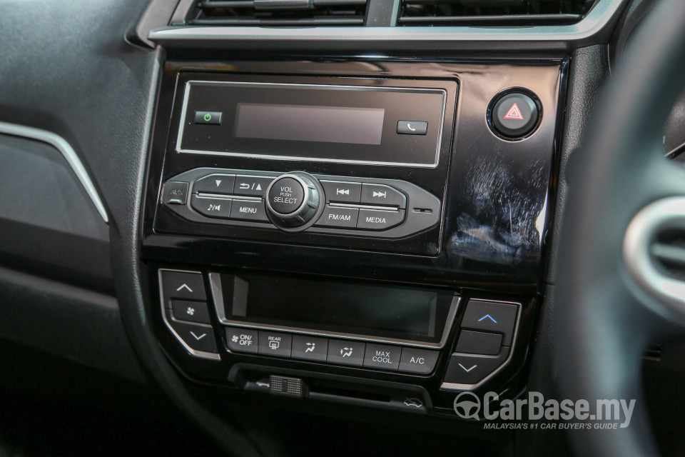 Honda BR-V 2SJ (2017) Interior