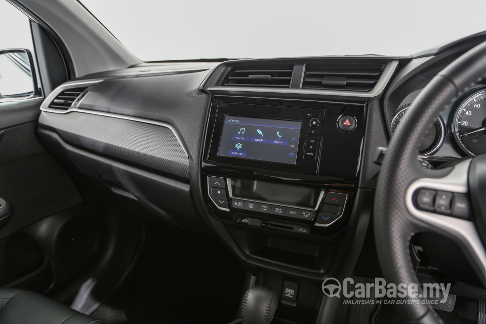 Honda BR-V 2SJ (2017) Interior