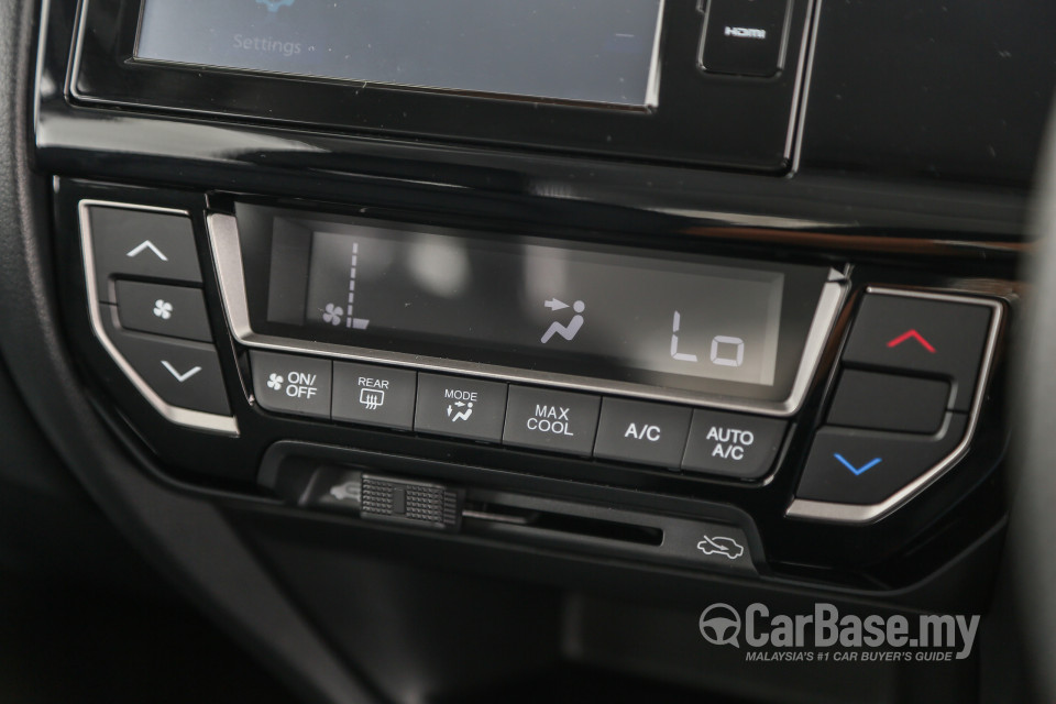 Honda BR-V 2SJ (2017) Interior