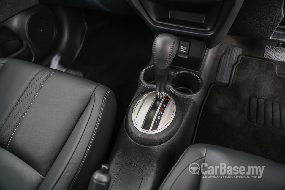 Honda BR-V 2SJ (2017) Interior